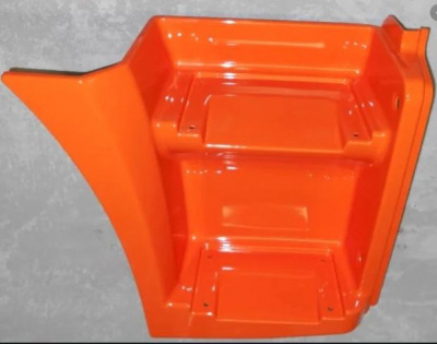 Щиток подножки правый 65115 (Рестайлинговый) / ОРАНЖЕВЫЙ - фото, внешний вид