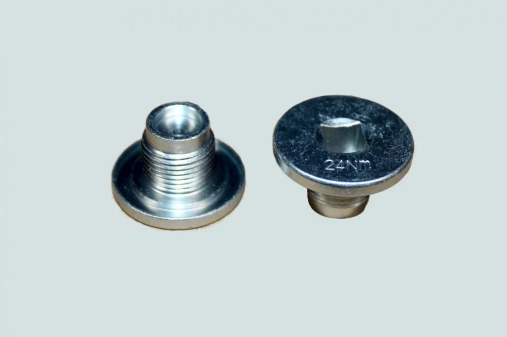 фото пробка поддона картера слива масла isf2.8, isf3.8 4994692 